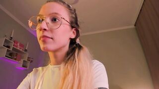 skyewavy - [Video] adorable office young camera