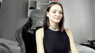 doublecup_ - [Video] queen party naughty fingers