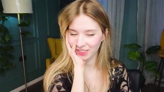 milablush - [Video] slim chat dildo fucking shaved