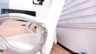 annie_roberts7 - [Video] pornstar spit girl asshole