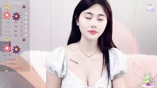 sweet_eleanor - [Video] shaved smile sex toy nest