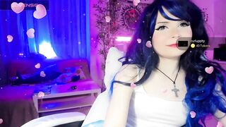 ronnie_neko - [Video] big lips live cam dirty talk armpits