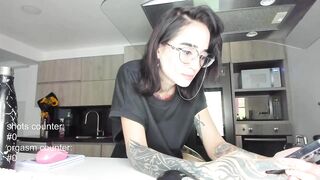 lonelly_lolly98 - [Video] wet cosplay tiny oil