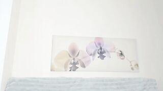 infinite_reality - [Video] femdom shaved tall bondage