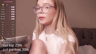 ariel_caprice_ - [Video] record blowjob home hot chick