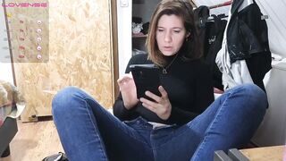 linalou4thanks - [Video] Nora big clit toes tease