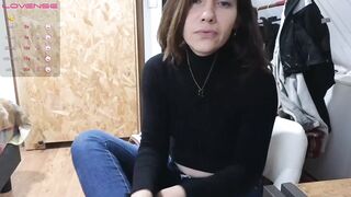 linalou4thanks - [Video] Nora big clit toes tease