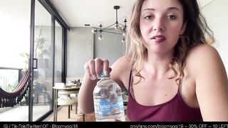 bloomyogi - [Video] doggie style big pussy lips cosplay sex toy