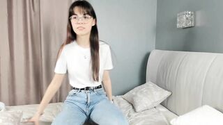 taitdail - [Video] domination stocking feet boobies