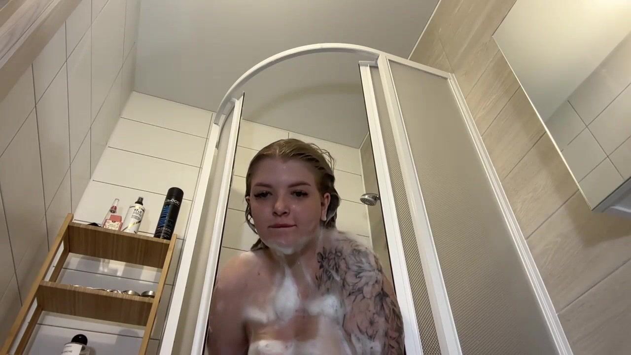 Odriolsen - [Video] huge dildo solo fit puffy nipples