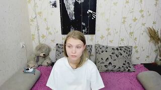 phoebepaw - [Video] extreme feet big clit cam