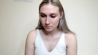 petiteblondie13 - [Video] smile hidden oral sex sexy