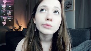 kati_more - [Video] fansy cum smile handjob