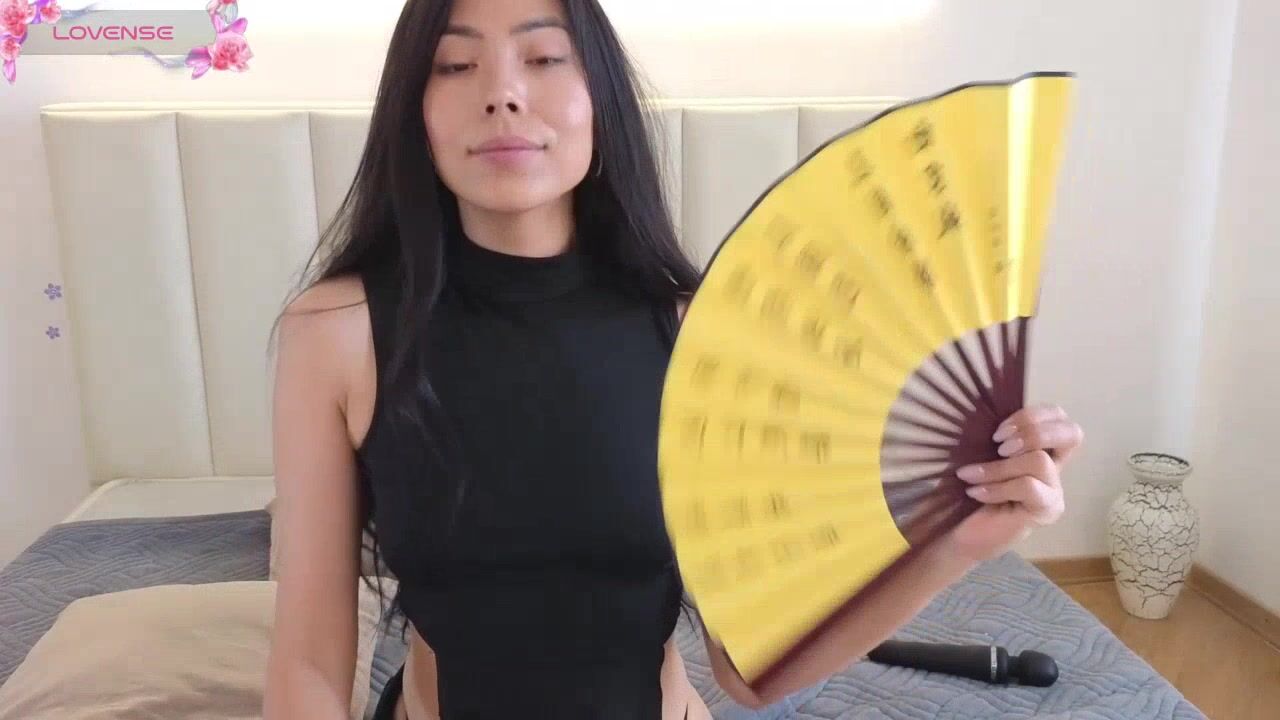 Layabae - [Video] atm young camera bondage