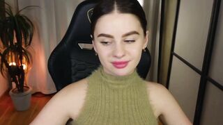 emilyboner - [Chatur New Video] madure bi bimbo nipples