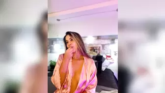 Videos Tagged with emilia_bakerr