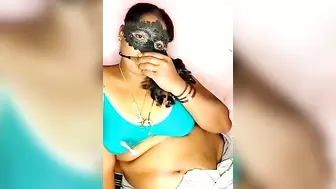 Videos Tagged with tamilvillagecouple1