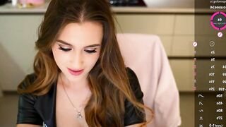 Vassiilisa - [Stripchat The Newest Leaks] cam2cam brunettes-young interactive-toys-young big-ass