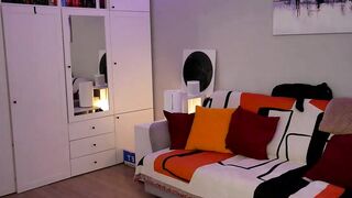 _blackbee_ - Chat Latest Stream interactive tokens jerkingoff cam girl