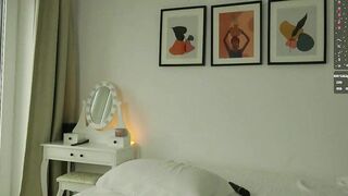 hell_lo - Chat Latest Stream nails belly cum monstergirlisland