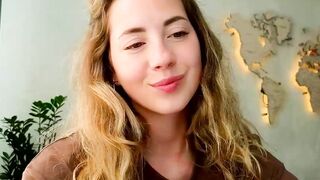 emmi_rosee - Chat Latest Stream moaning moaning titties cultofthelamb