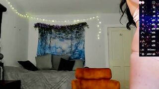 cleo_cam - Chat Latest Stream Stream snapshot balls watch Virtual capture