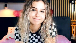 excellent_ella - Chat Latest Stream feed curly free longlegs