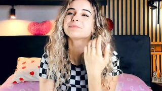 excellent_ella - Chat Latest Stream feed curly free longlegs