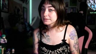 blueasfuck - Chat Latest Stream bigbush tall soles wheel