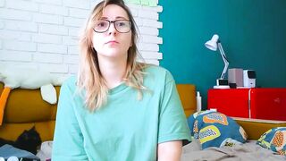 hell_l0ve - Chat Latest Stream dominate Streamed video Webcast record kawaii