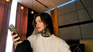 uwu_eva - Chatr Online Stream dadbod livecam worship obey