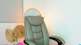 swt_molly - Chatr Online Stream darkhair nicegirl newgirl cowgirl