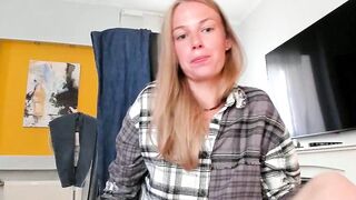 magic_couple13 - Chatr Online Stream nails legs nipplesclamps naturaltits