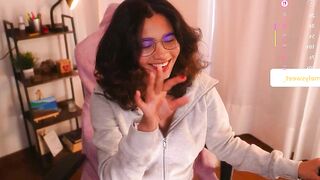 melanieryann_ - Chatr Online Stream wildgirl cute voyeur latino