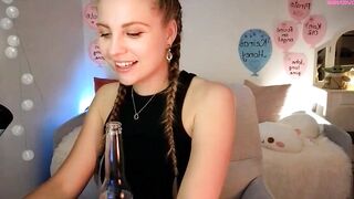 imkeira - Chatr Online Stream lactation nipplesclamps cut bigbooty