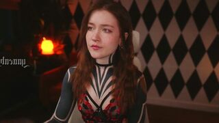 ynnenbrynn - Chatr Online Stream Web recording feetshow nerd naturalbigtits