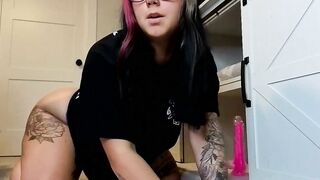 iveyjade33 - Live Chaturbate pink balloon spank piercings
