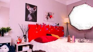 nikkisweetie - Live Chaturbate smiles smallass Webcast footage fun