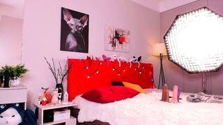 nikkisweetie - Live Chaturbate smiles smallass Webcast footage fun