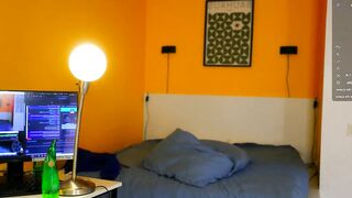 kissmesloww - Live Chaturbate smallass longtongue smalltits smoke