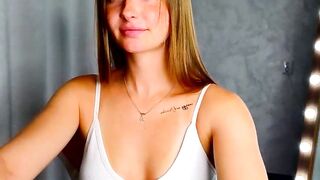 frauchocolate - Live Chaturbate bignaturalboobs bigbooty passwordroom biglegs