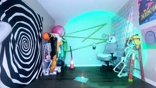 hexivu - Live Chaturbate perkytits tongue athletic cuckold