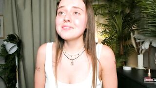 laura_mutti - Live Chaturbate punk toys pansexual clip