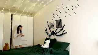 monnymoonn - Live Chaturbate strapon newmodel flash pinkhair