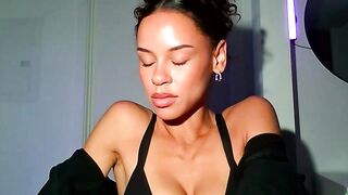 augustlaines - Live Chaturbate cowgirl Captured show fingers flash