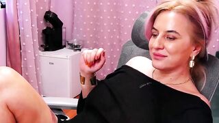 carrielovex - Live Chaturbate biglips vape longlegs office