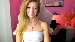 missicute18 - Live Chaturbate Webcast replay daddysgirl Real-time capture blowjob