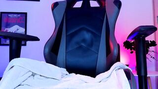 evasavage - Live Chaturbate gym sexygirl broadcast fingering