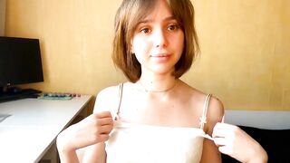 lil_glow - New Live Chaturbate schoolgirl Webcam record facial ridedildo