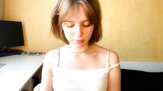 lil_glow - New Live Chaturbate schoolgirl Webcam record facial ridedildo